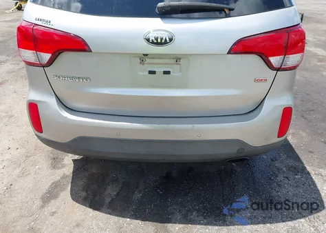 2014 Kia Sorento Lx z USA, uszkodzony, nr VIN 5XYKT3A60EG478120